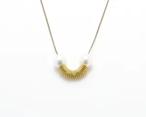 18k Gold Spring Curve Pendant with Fine Freshwater Pearls