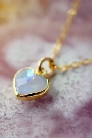 RAINBOW MOONSTONE GOLD HEART NECKLACE