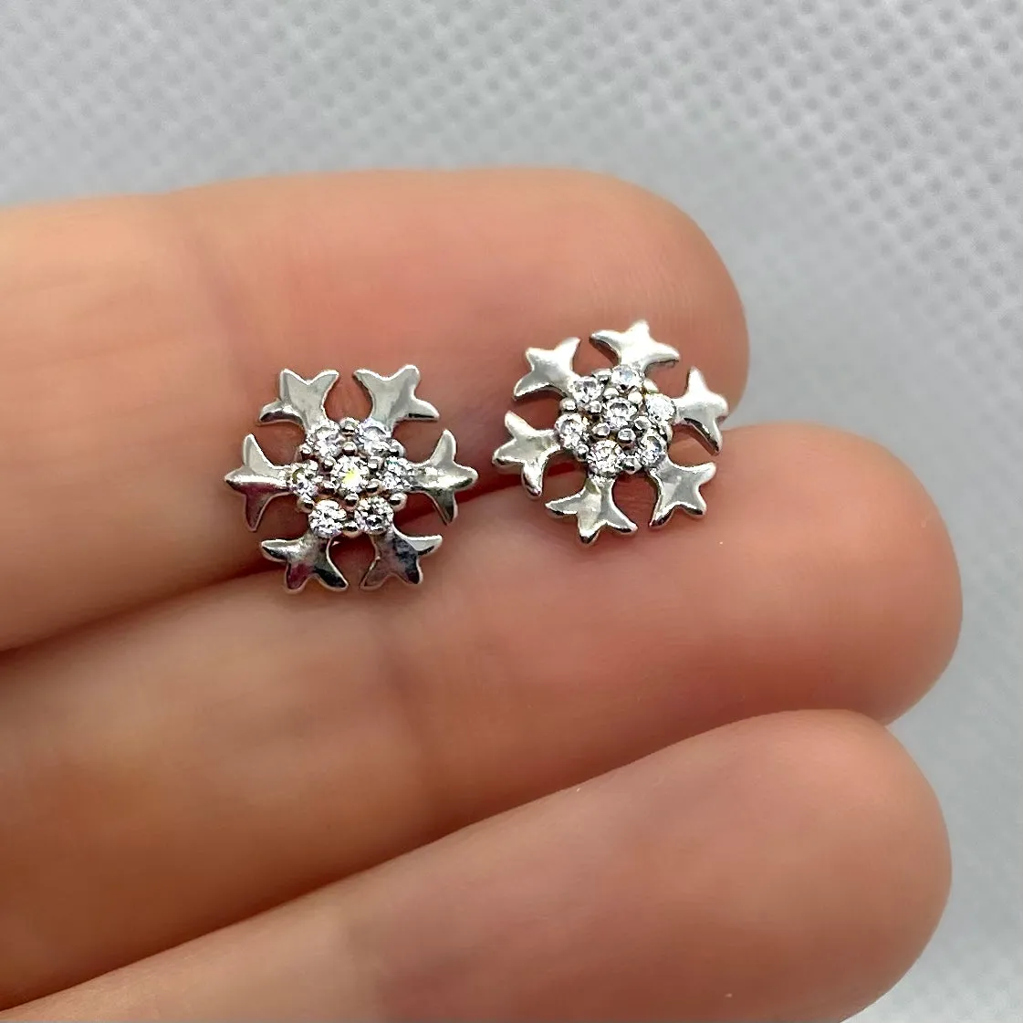 SnowFlake Stud With Clear Zircon Stones