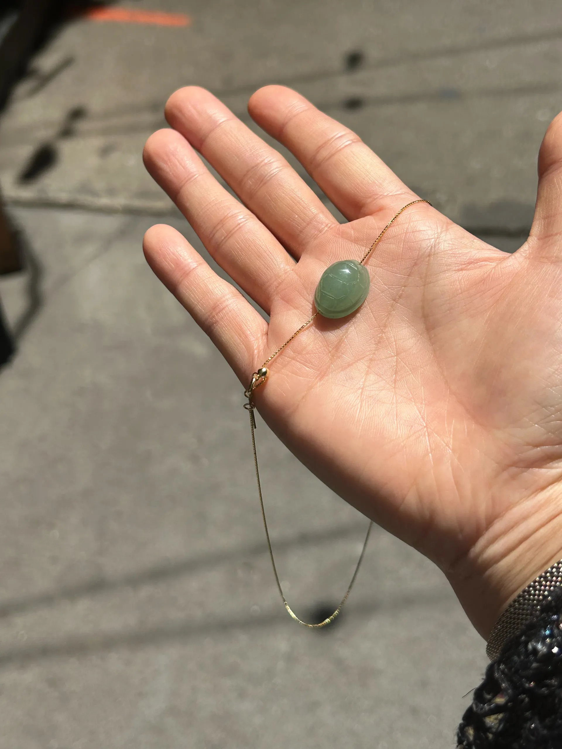 Turtur — Jade stone pendant necklace